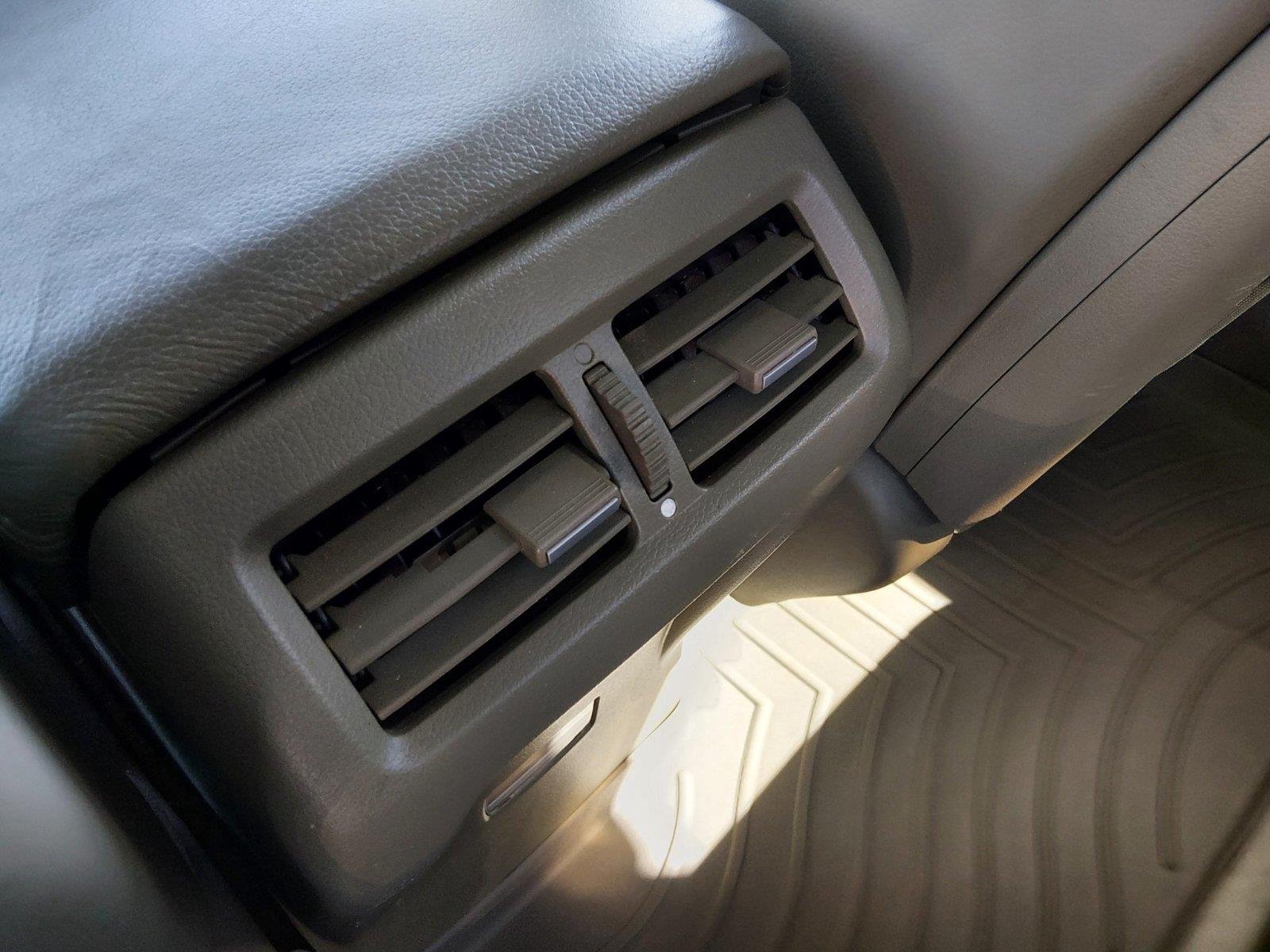 Used 2007  Honda RTL w/Leather image 19