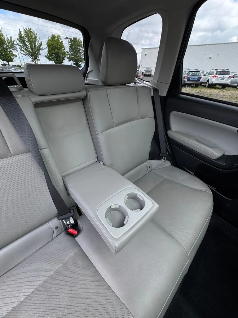 Used 2014 Gray Subaru 2.5i Limited image 26