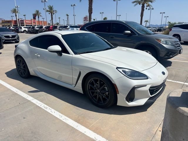 Used 2022 White Subaru Limited image 2