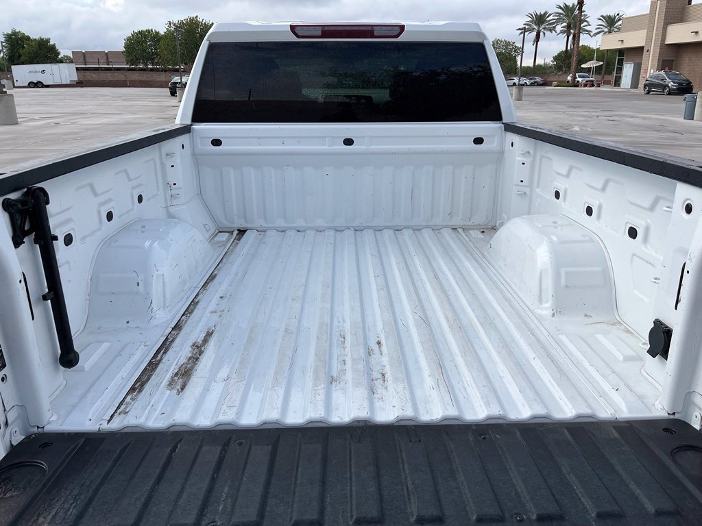 Used 2025 White GMC SLT image 10