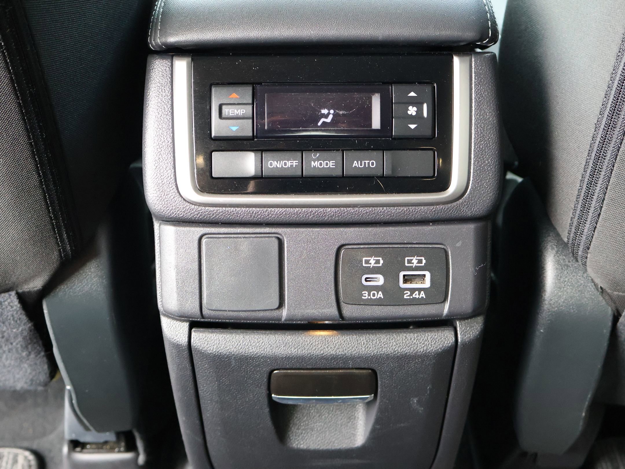 2025 Subaru Ascent Premium - Photo 21