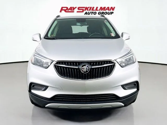 Used 2019 Silver Buick Preferred image 2