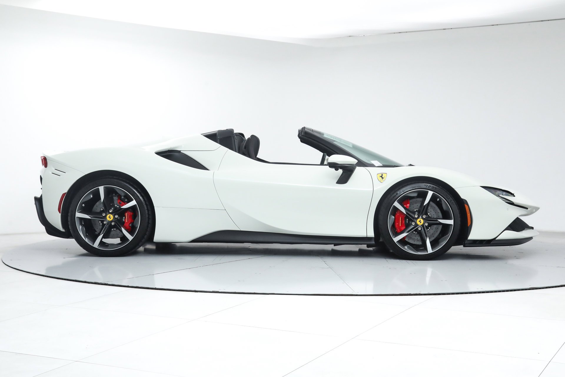 Certified Used 2025 White Ferrari  image 10
