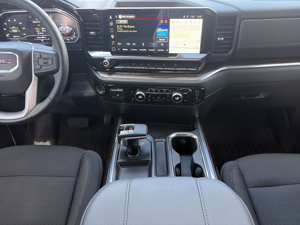 Used 2024 Silver GMC Elevation image 16