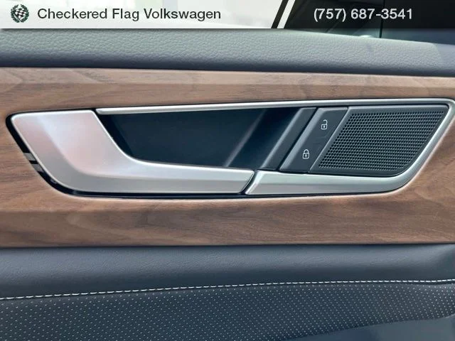 New 2026 Silver Volkswagen 2.0T SE w/Technology image 17