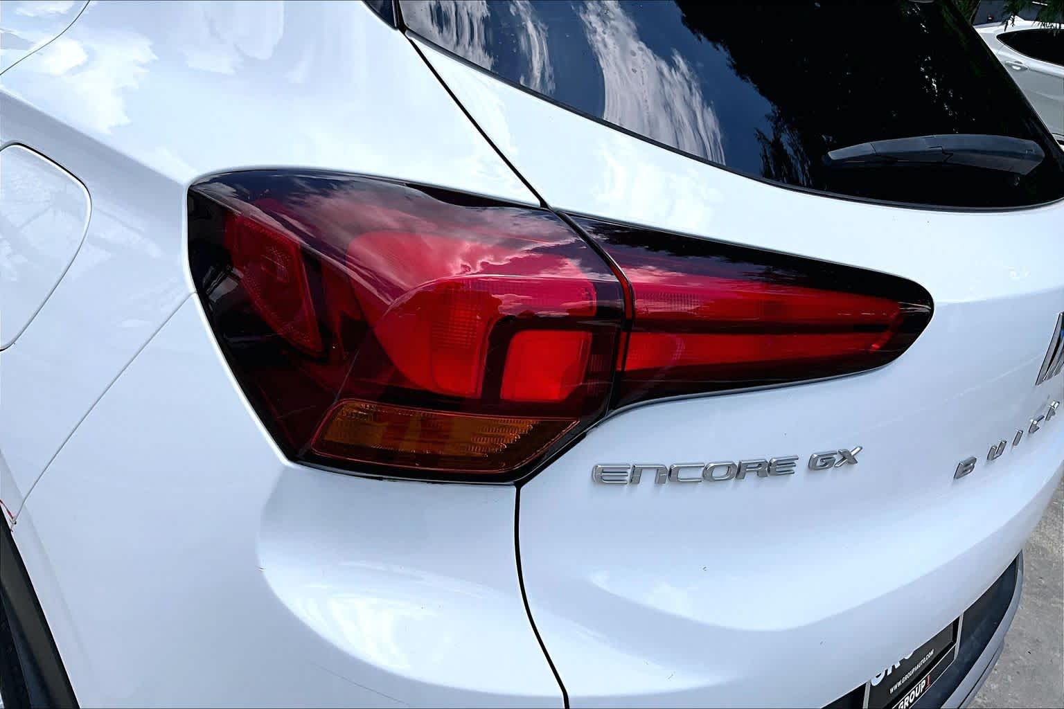 Used 2024 Summit White Buick Preferred image 27