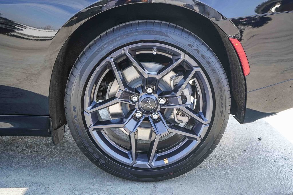 New 2026 Diamond Black Crystal Pearlcoat Dodge Scat Pack Plus image 12