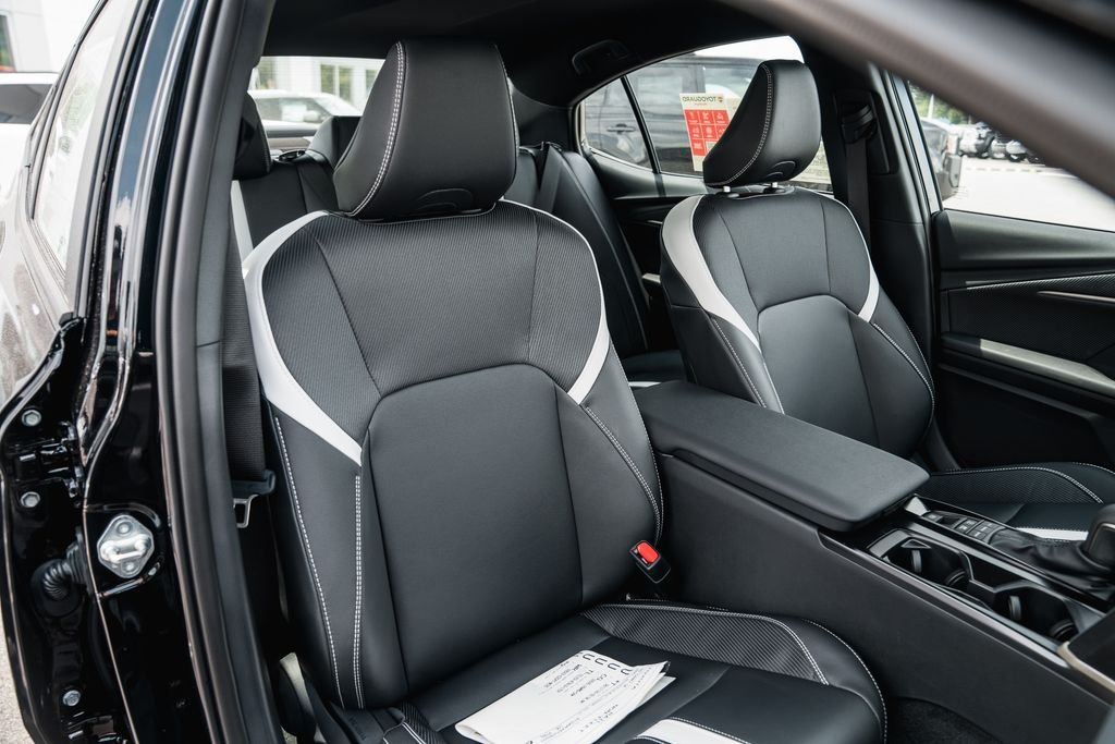 New 2026 Midnight Black Metallic Toyota SE image 29