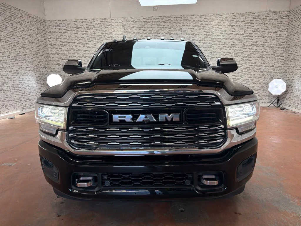 Used 2019 Diamond Black Crystal Pearlcoat Ram Limited image 2