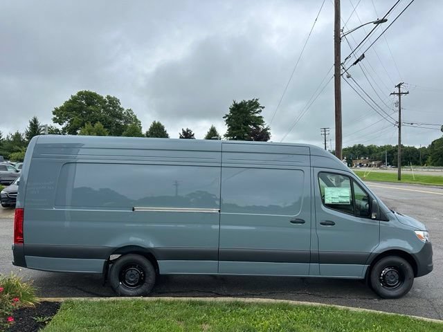 New 2026 Blue Gray Mercedes-Benz Cargo 170 WB image 38
