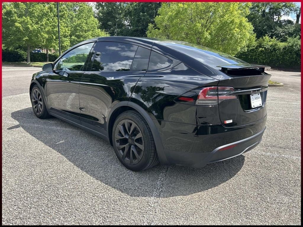 Used 2024  Tesla Base image 5