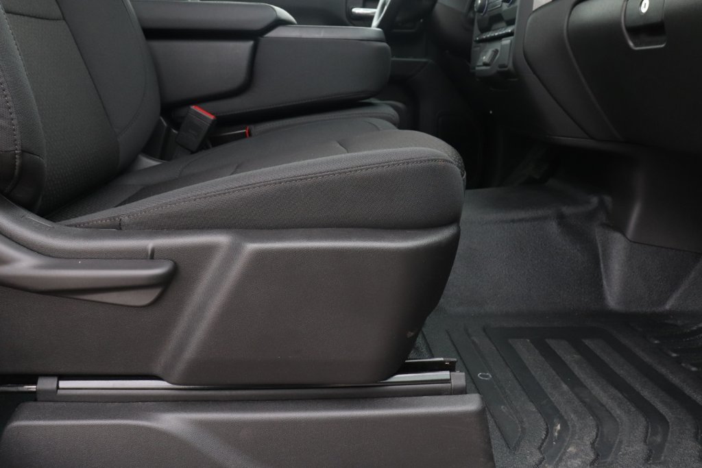 Used 2025 White Chevrolet WT image 27