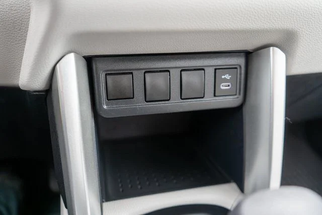 Used 2023 Beige Toyota L image 27