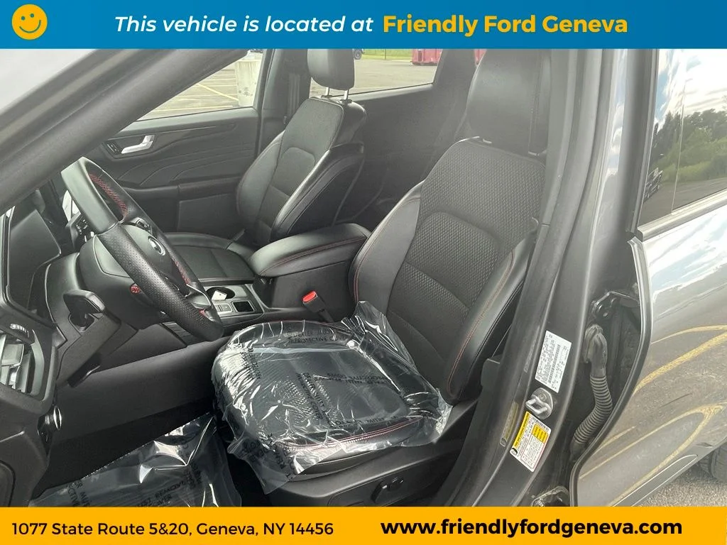 Used 2025 Gray Ford ST-Line image 15