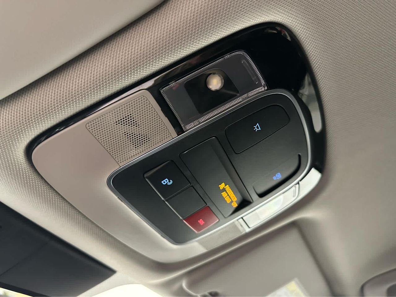 New 2026 Shimmering Silver Hyundai SEL AWD image 28
