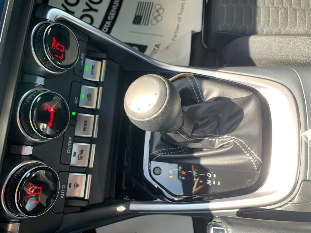 Used 2023  Toyota Base image 19