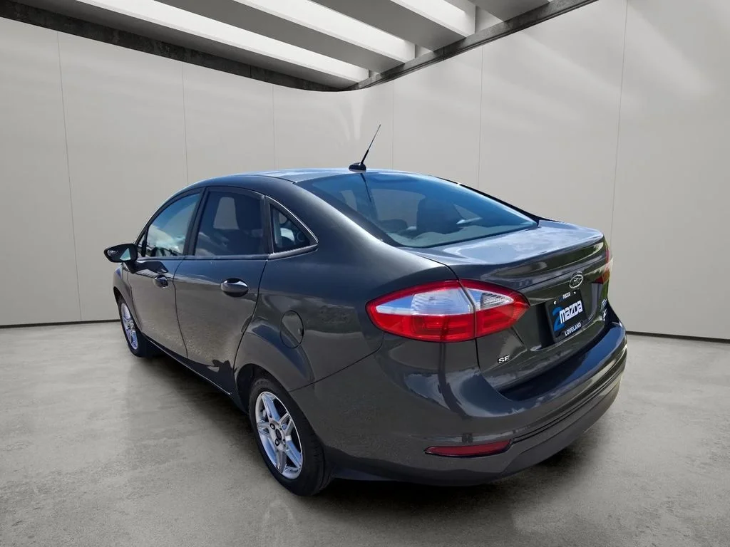 Used 2019 Magnetic Metallic Ford SE image 3