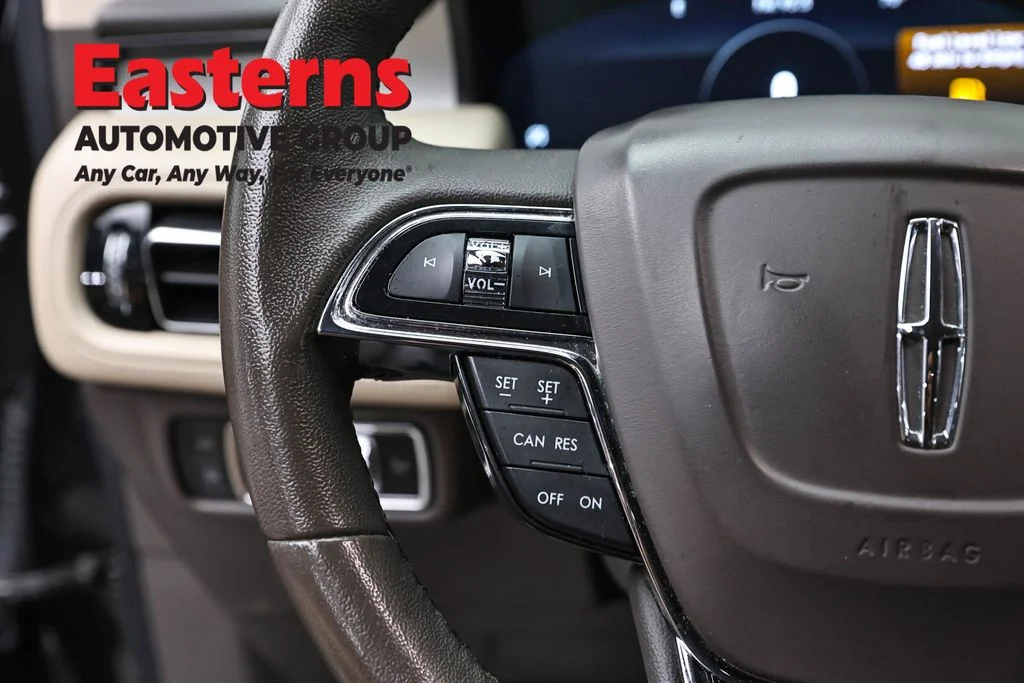 Used 2022 Black Lincoln Standard image 15