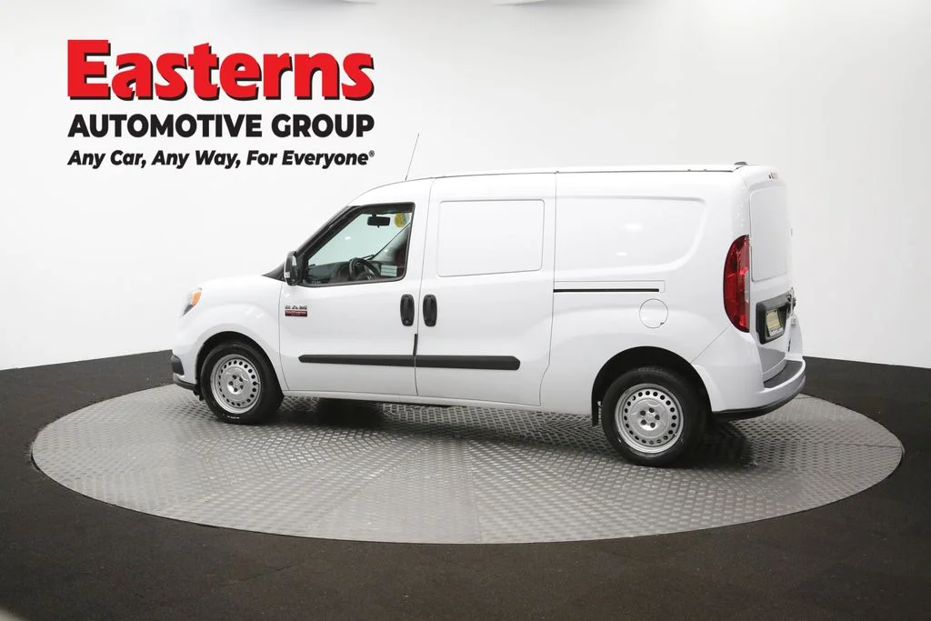 Used 2022 White Ram Base image 63