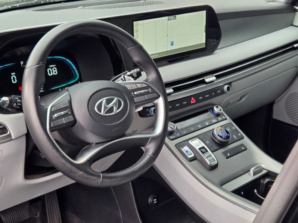 Used 2024 Abyss Black Hyundai SEL image 25