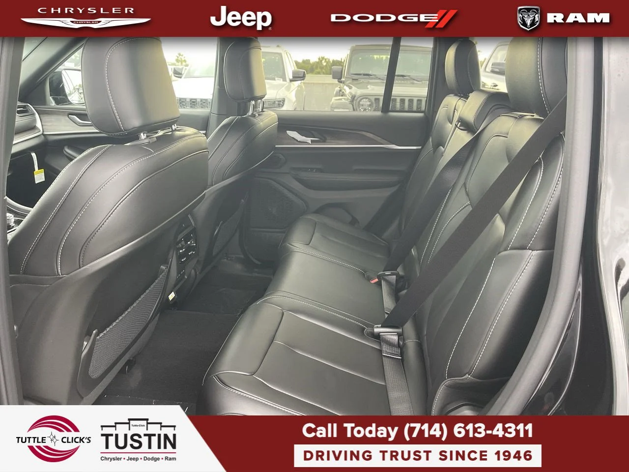 New 2027 High-Gloss Black Paint Jeep Limited image 24