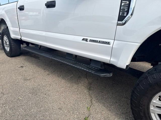 Used 2019 Oxford White Ford XLT image 3