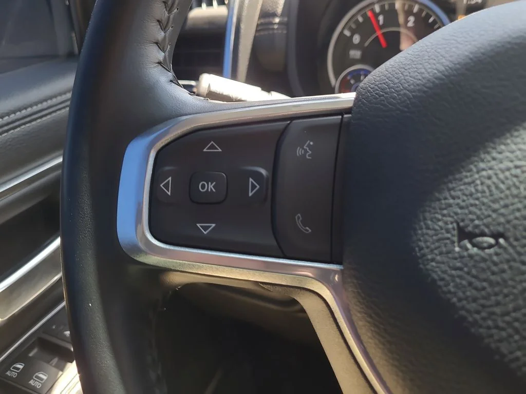 Used 2024 White Ram Laramie image 29