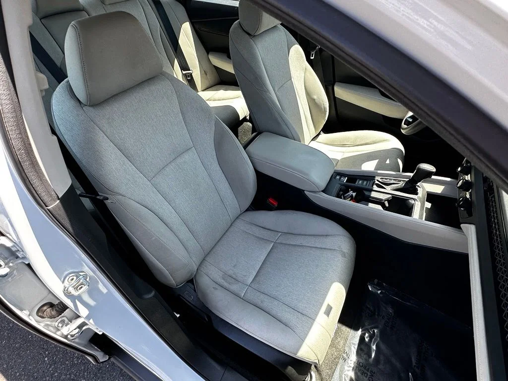 Used 2024  Honda LX image 14