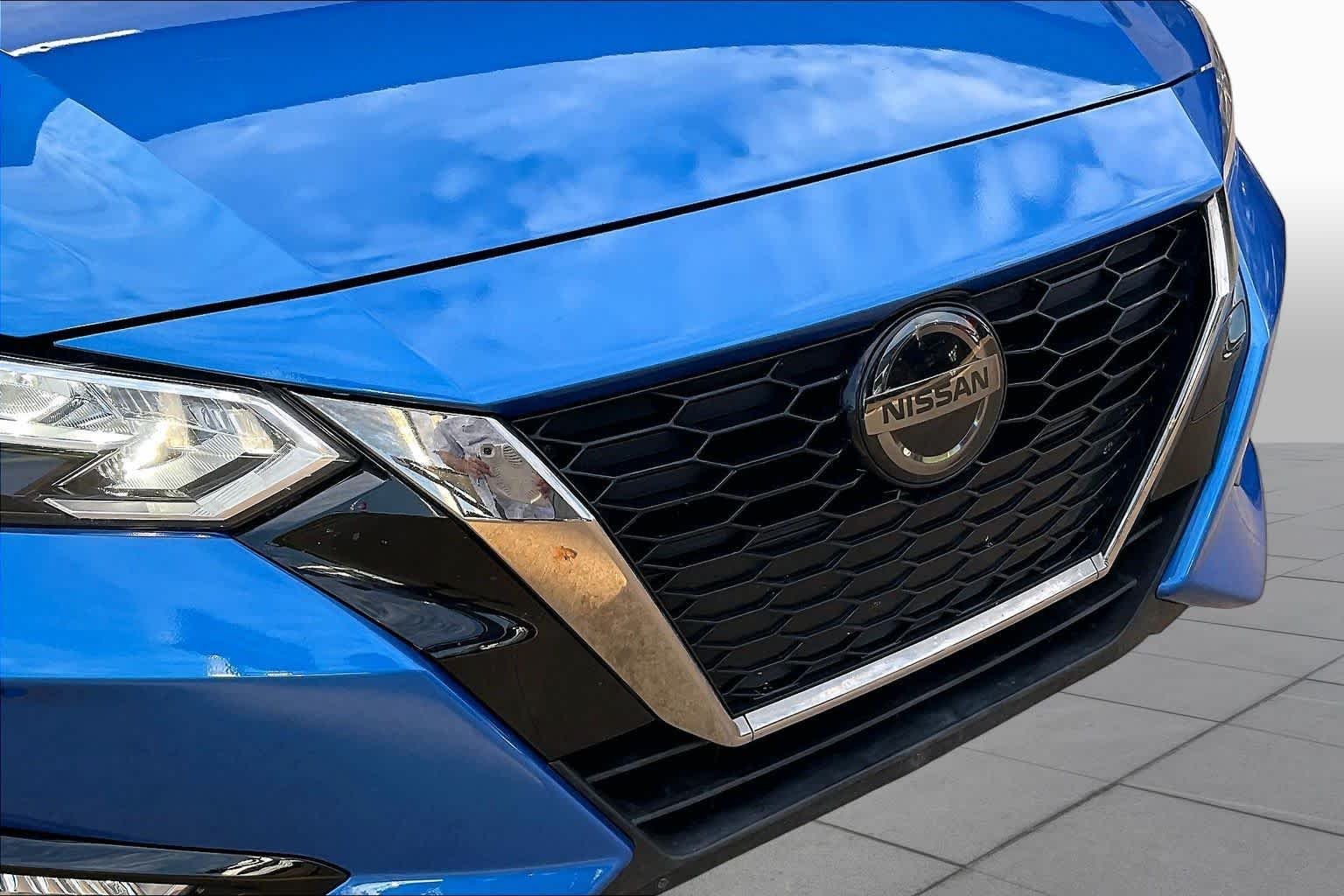 Used 2023 Electric Blue Metallic Nissan SR image 27