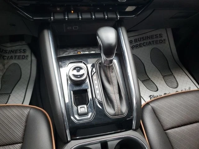 Used 2023 Red GMC AT4 image 19