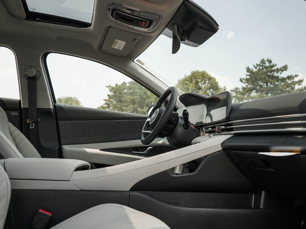 New 2026 Ecotronic Gray Hyundai Limited Sedan FWD image 9