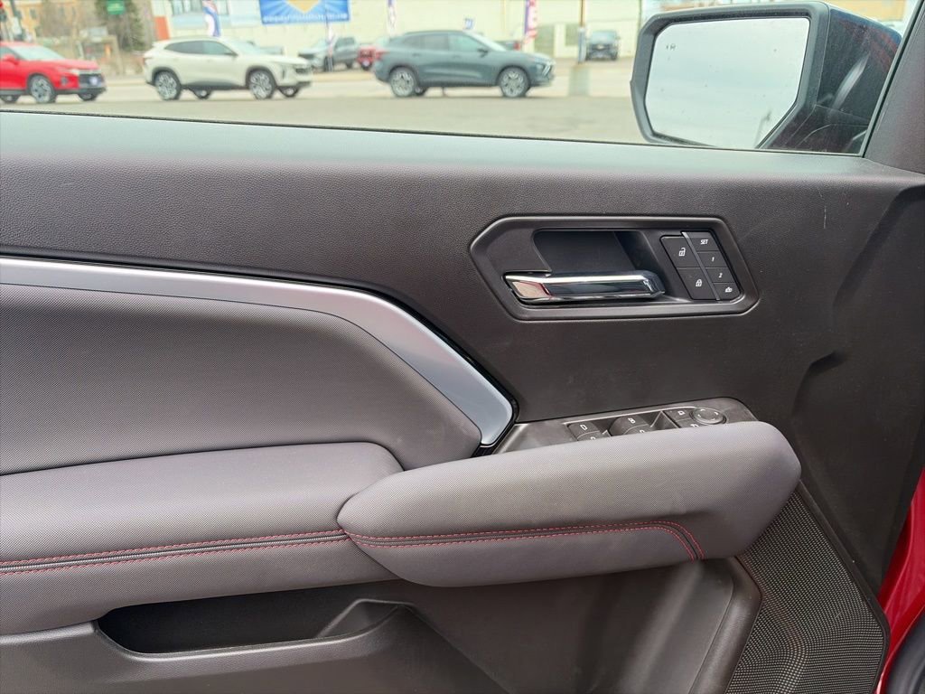 2026 Chevrolet Colorado Z71 - Photo 10