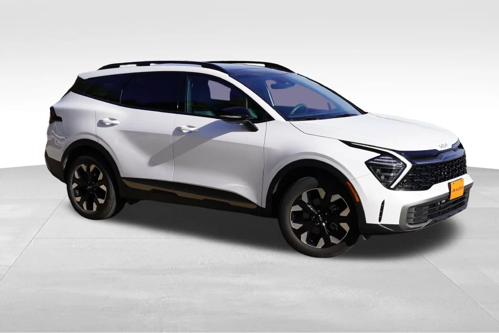 Certified Used 2024 Glacial White Pearl Kia X-Line image 2