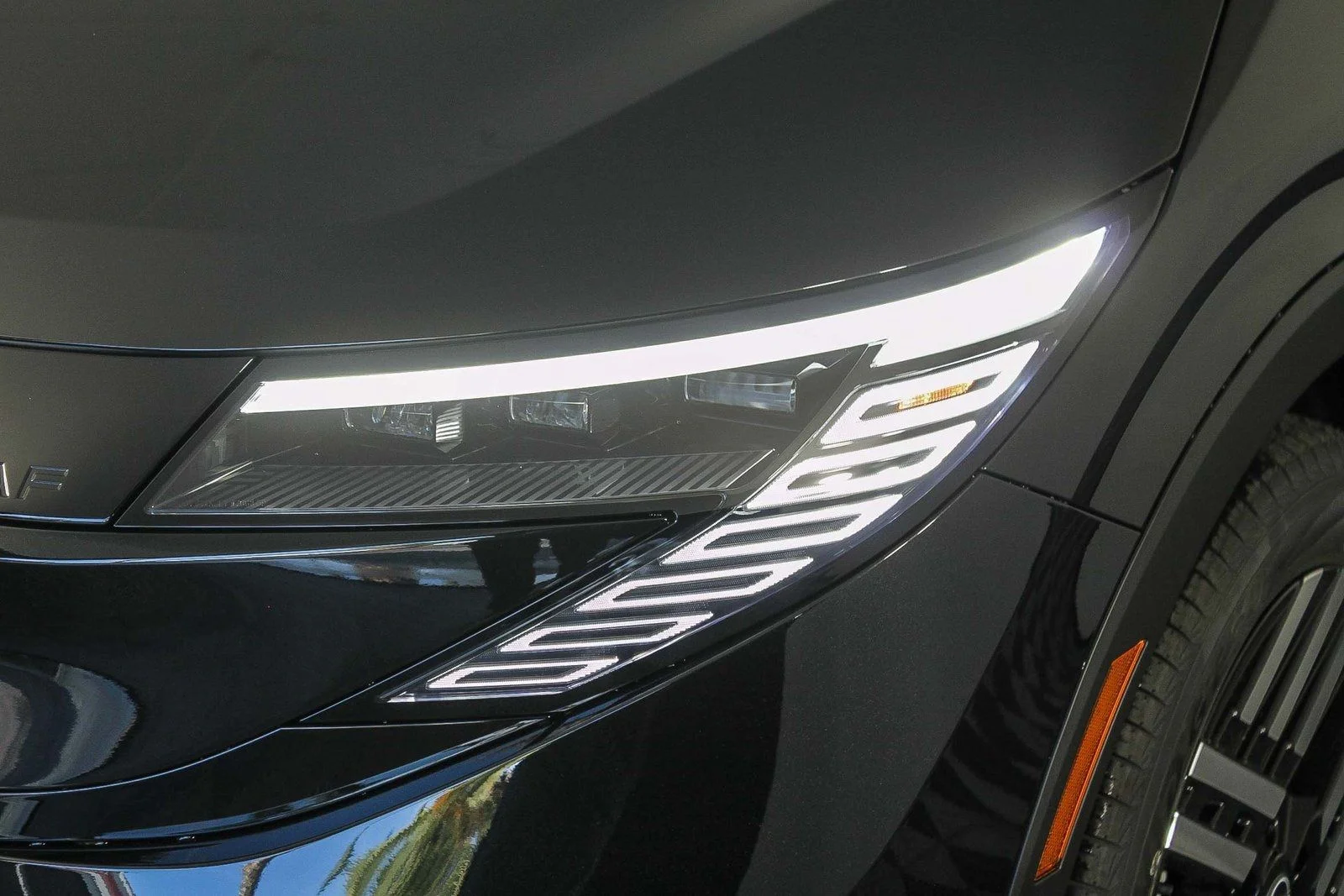New 2026 Black Diamond Pearl Nissan SV+ image 4