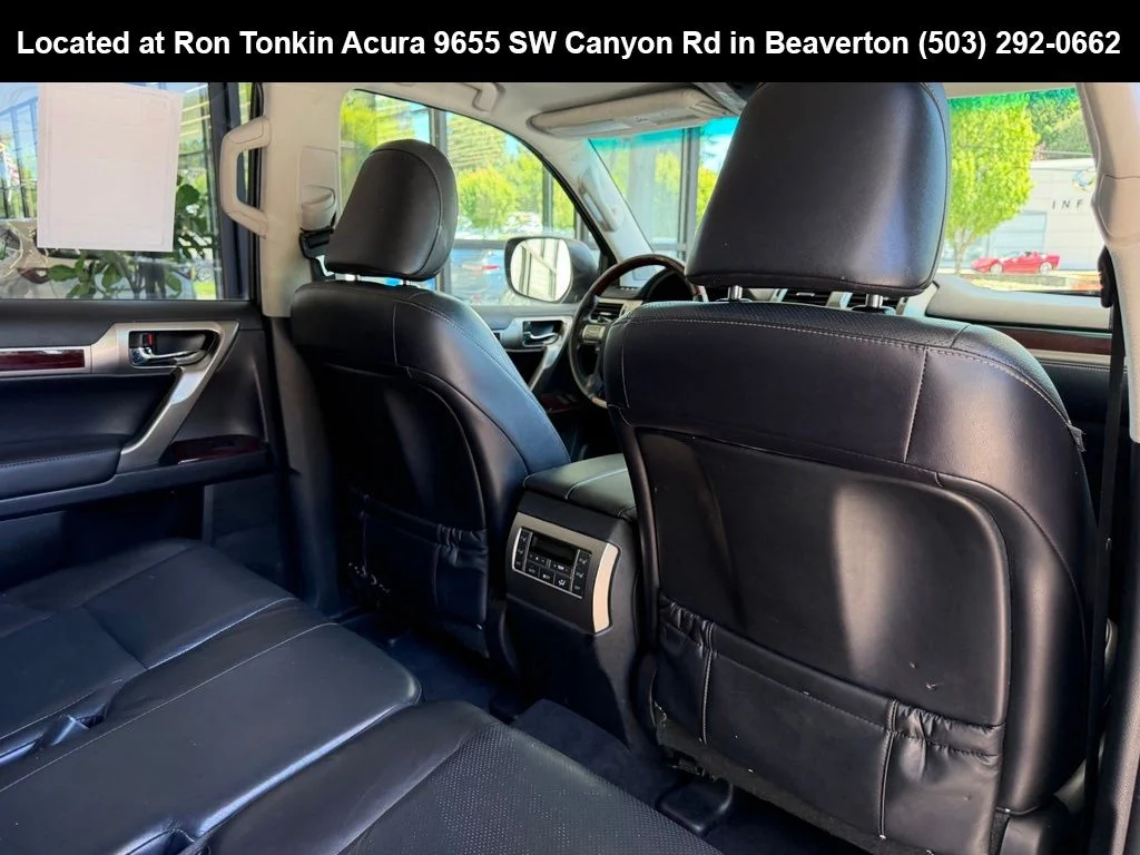 Used 2016 Silver Lining Metallic Lexus 460 image 30