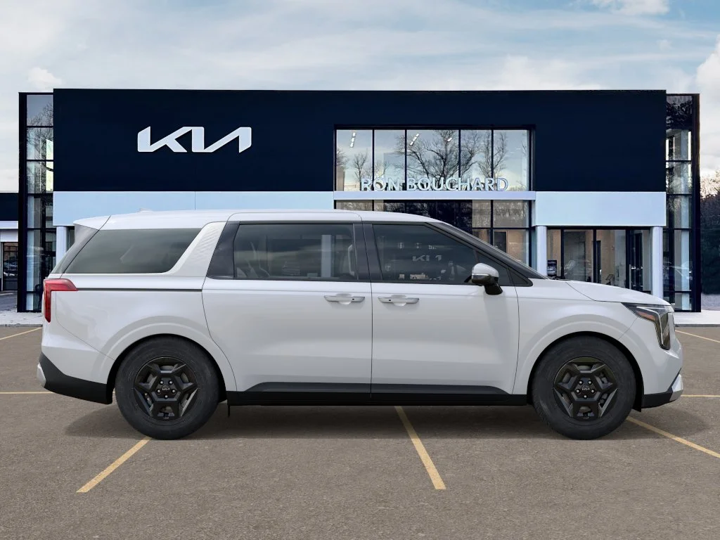 New 2027 Snow White Pearl Kia LXS image 7