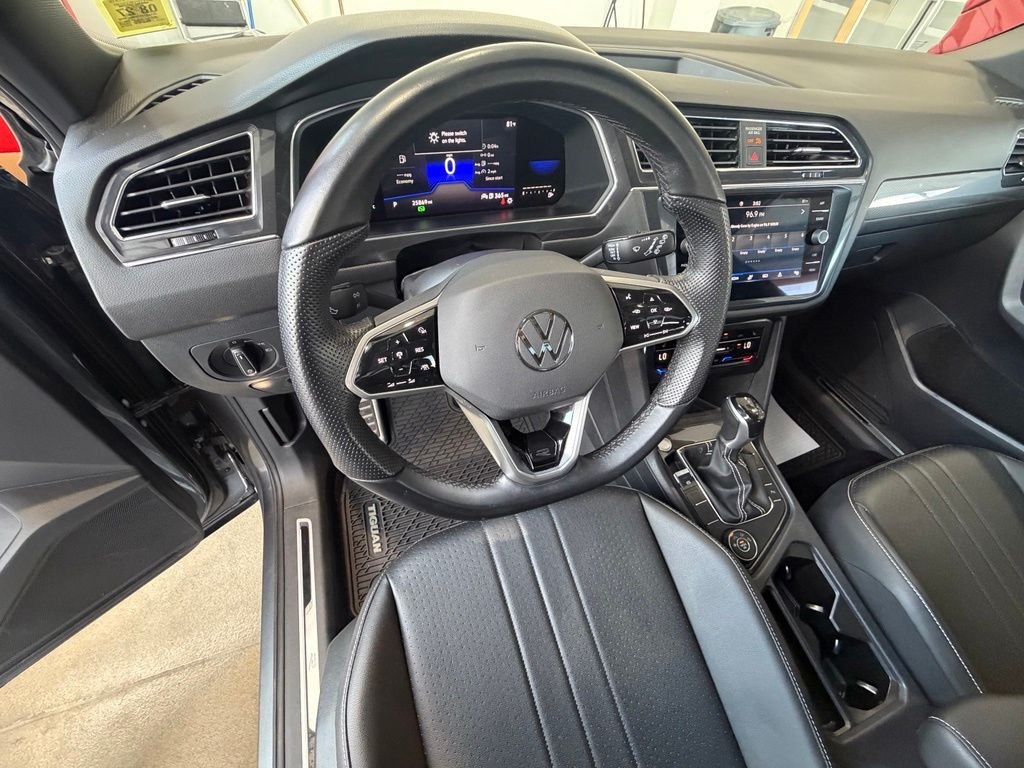 Used 2023 Gray Volkswagen 2.0T SE R-Line Black image 19