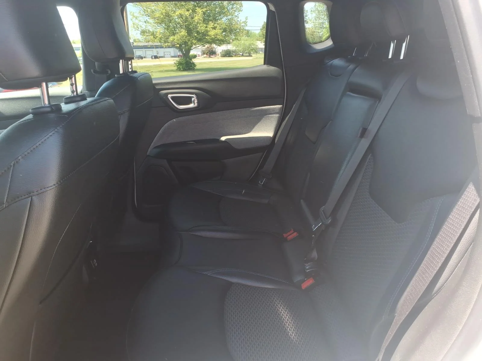 Used 2024 Bright White Clearcoat Jeep Latitude image 16