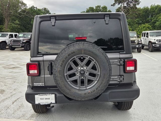 New 2026 Granite Crystal Metallic Clear-Coat Exterior Paint Jeep Sport image 7