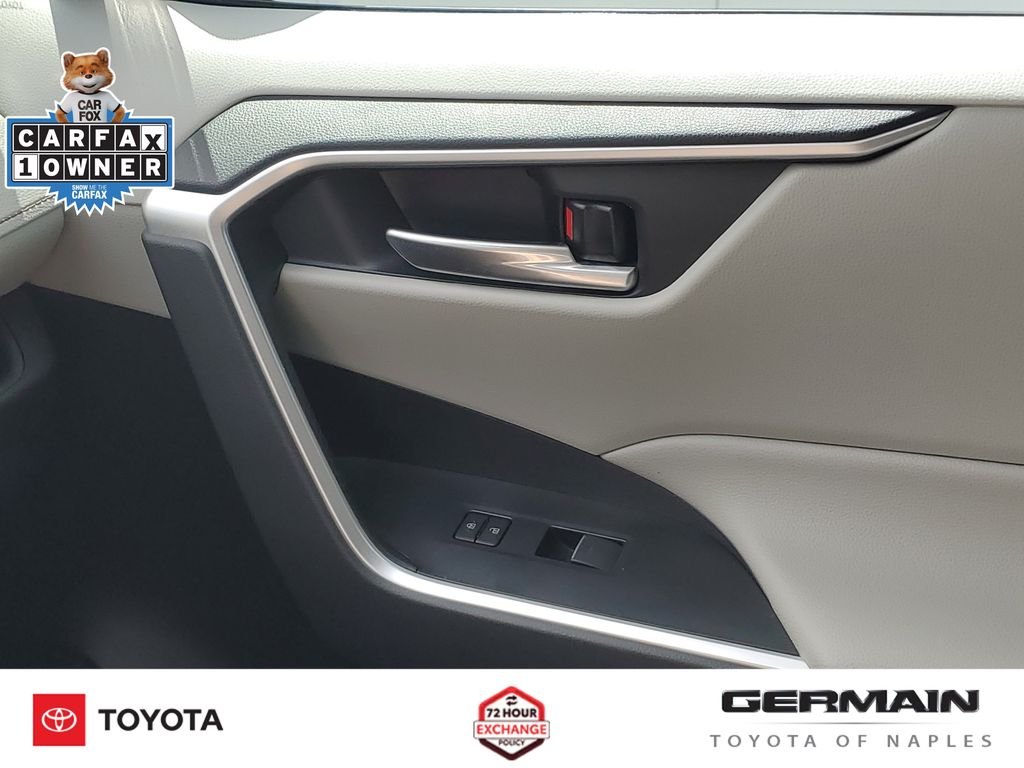 Used 2025 White Toyota XLE image 28