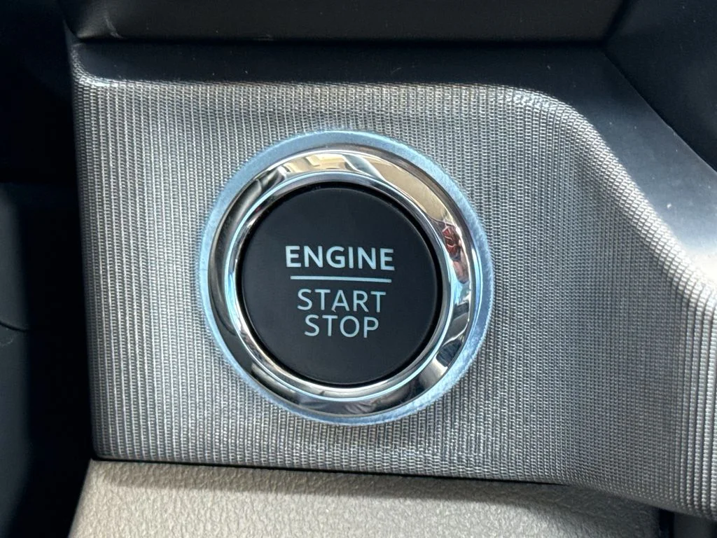 New 2026 White Ford Platinum image 25