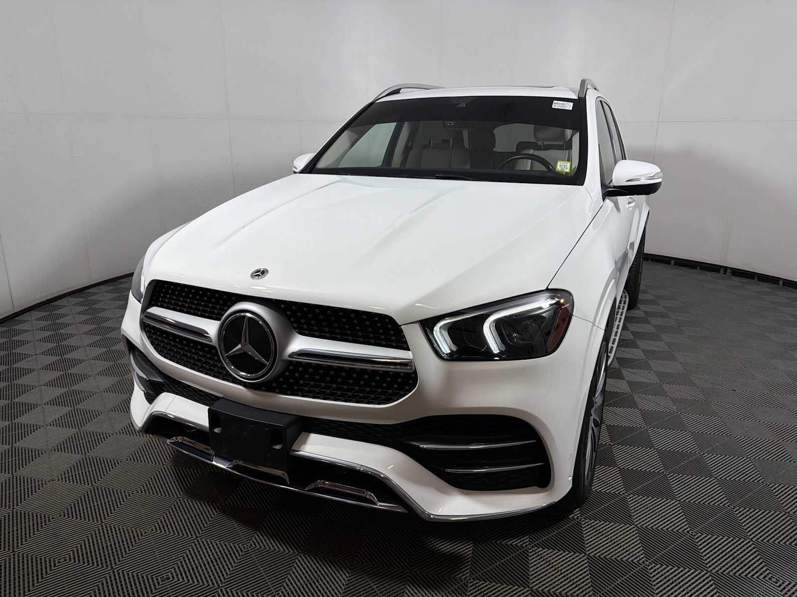 Used 2022 Polar White Mercedes-Benz GLE 350 image 3