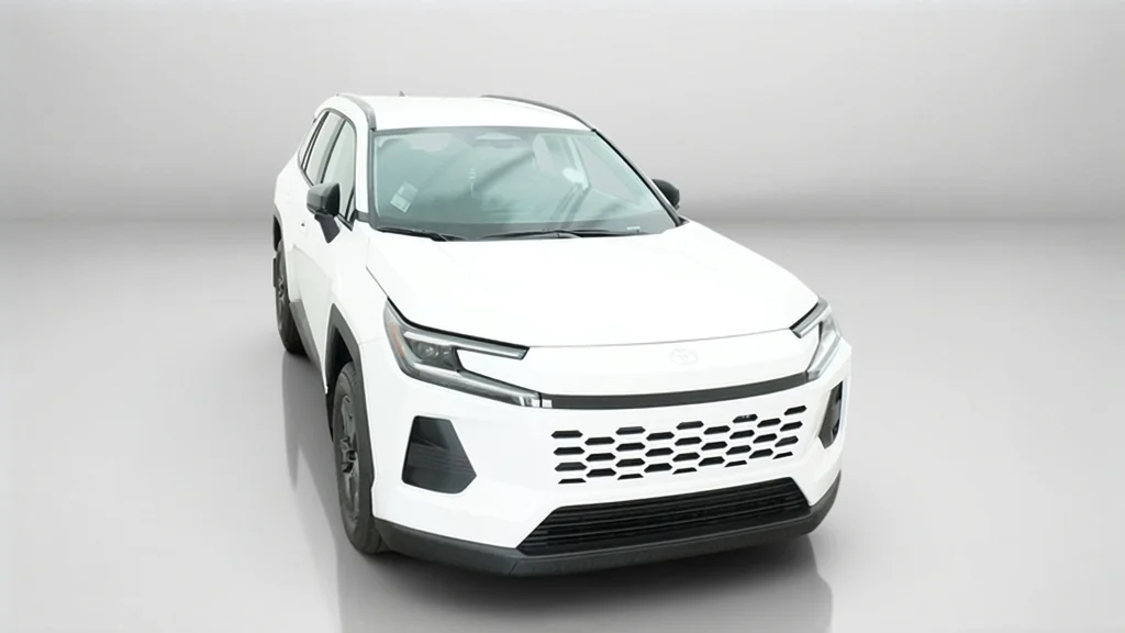 New 2026 Ice Cap Toyota LE image 4