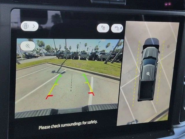 New 2026 Carbonized Gray Metallic Ford Tremor® image 20