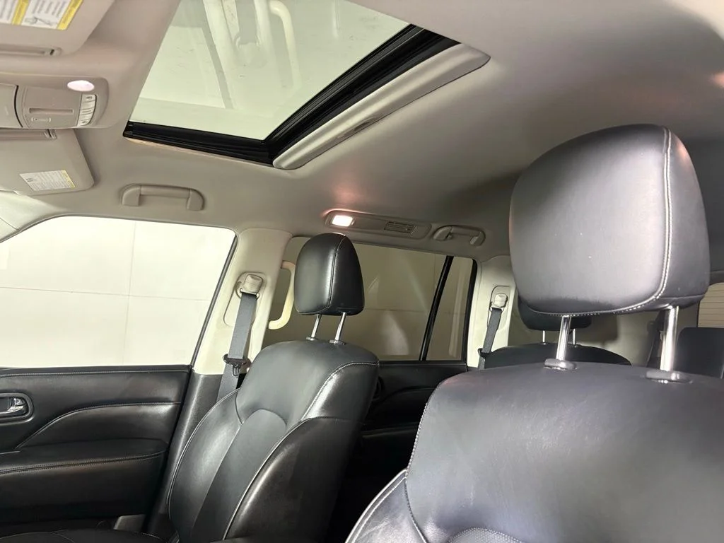 Used 2023 Black INFINITI LUXE image 22