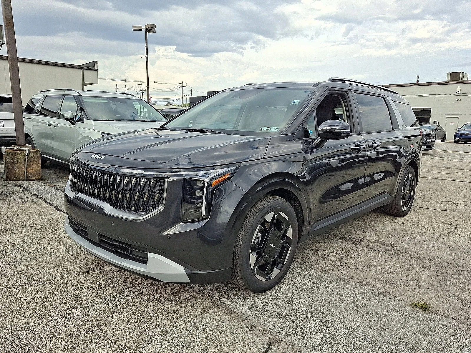 New 2027 Gray Kia EX image 3