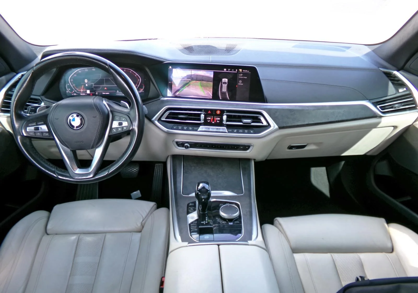 Used 2020 Dark Graphite Metallic BMW sDrive40i image 5