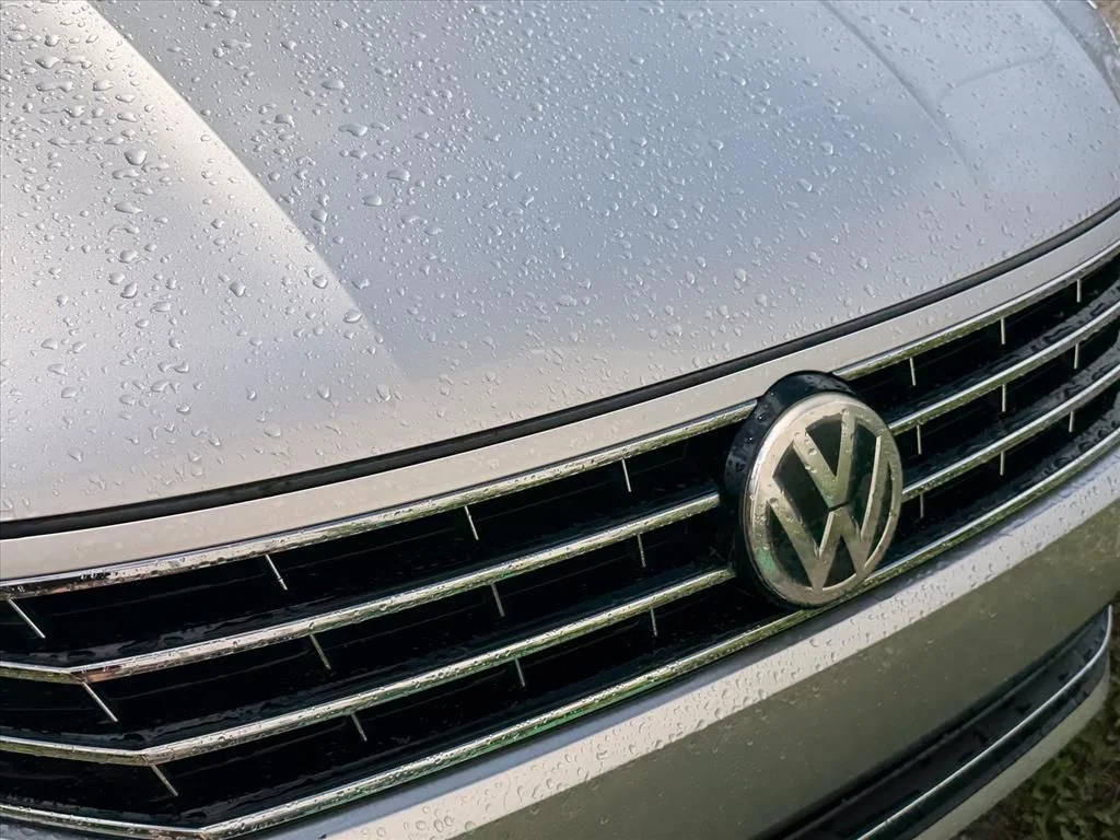 Used 2016  Volkswagen  image 13
