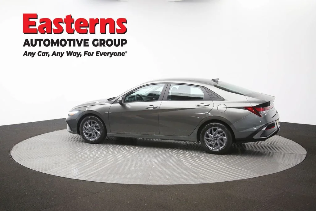Used 2024 Gray Hyundai SEL image 60
