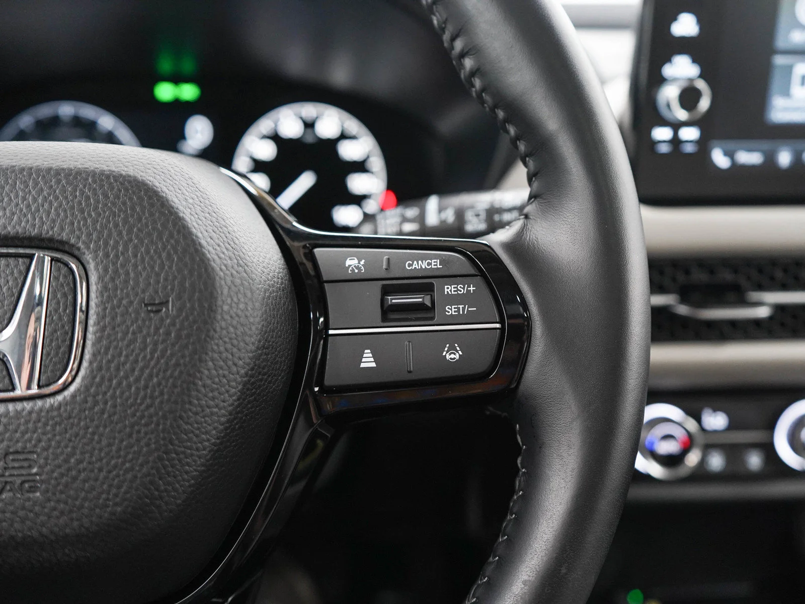 Used 2025  Honda 5D WAGON EX-L AWD image 27